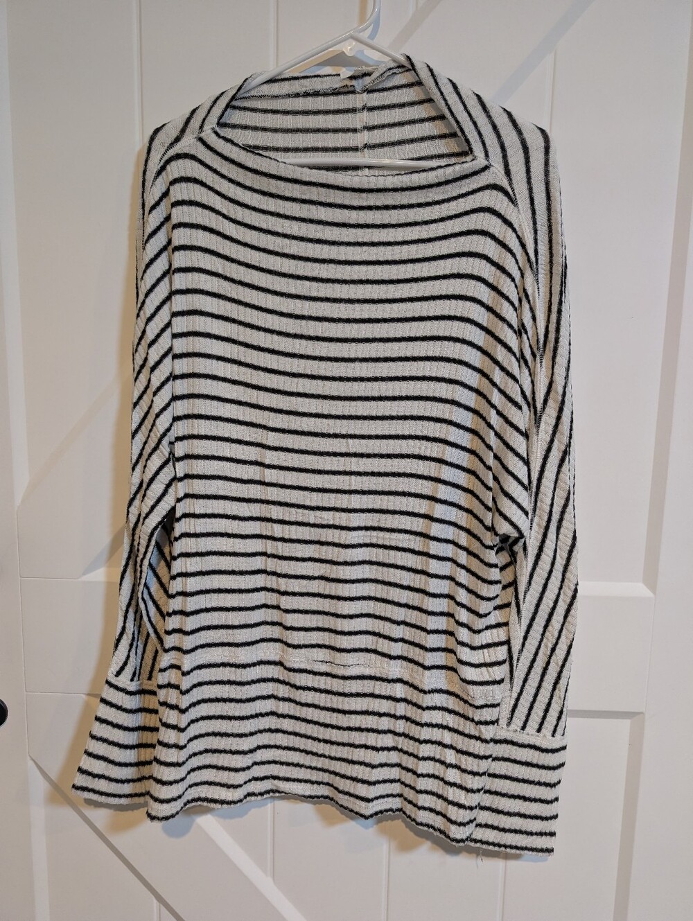 Maurices Black & White Striped Ribbed Long-Sleeve Top